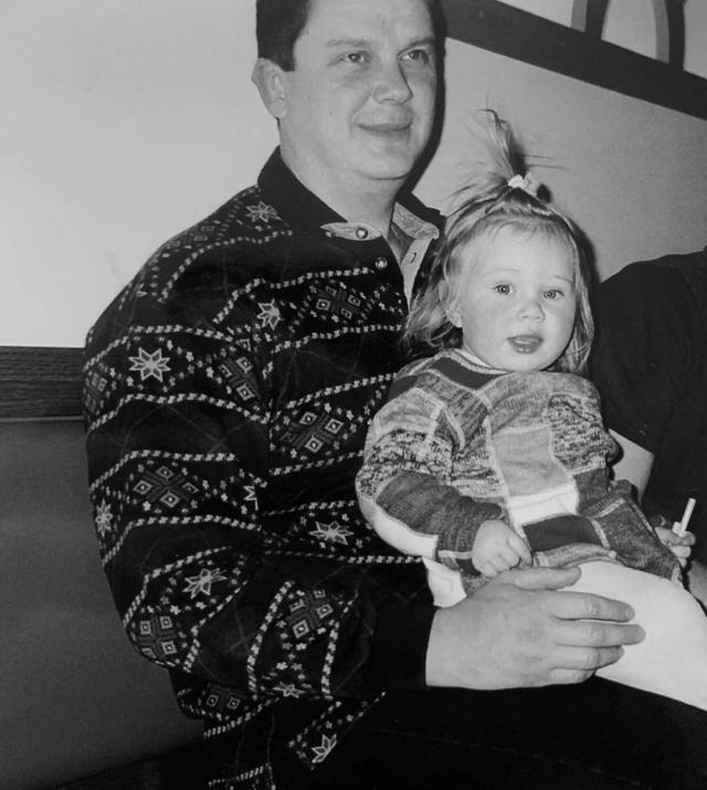 汉堡vs圣保利：约尔丹-托鲁纳里格哈、柯尼希斯多费尔首发，季维加瓦、藤田让瑠奇马出战